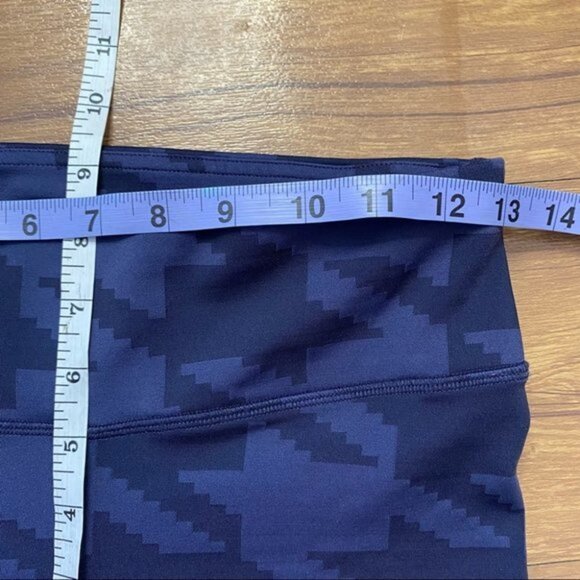 Alo Yoga Navy Airbrush Capri Engineered Print‎ S - Picture 7 of 11